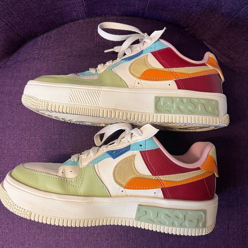 Nike Colorful Patchwork Athletic Shoes